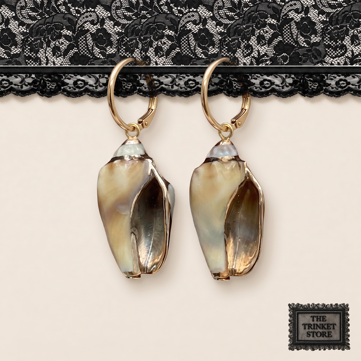 SHELL HOOPS earrings