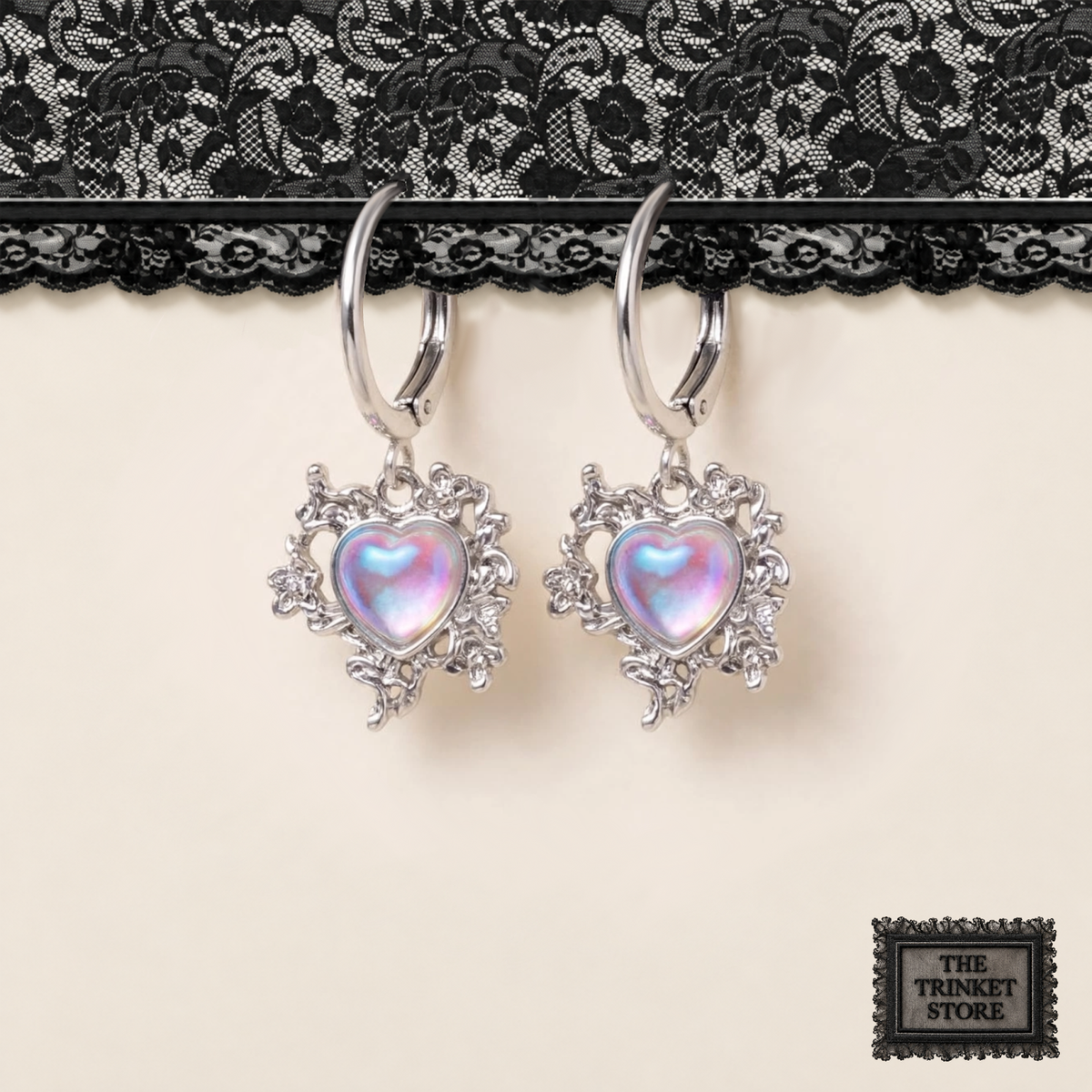 HOLOGRAPHIC HEARTS earrings