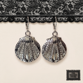 METAL CLAMS earrings