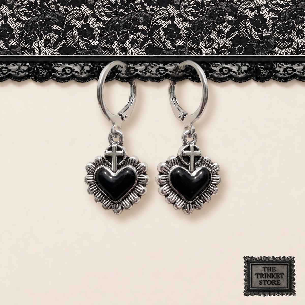 GOTHIC HEARTS earrings