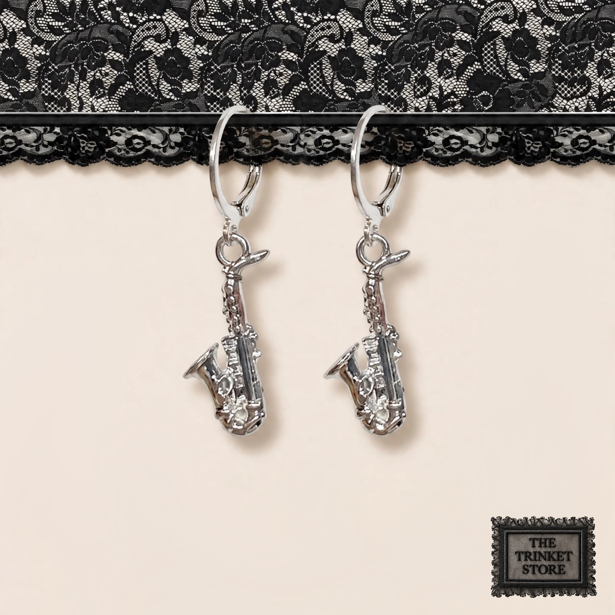 TRUMPETS earrings