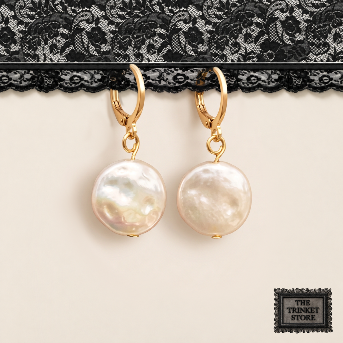 IRIDESCENT PEARLS Golden earrings