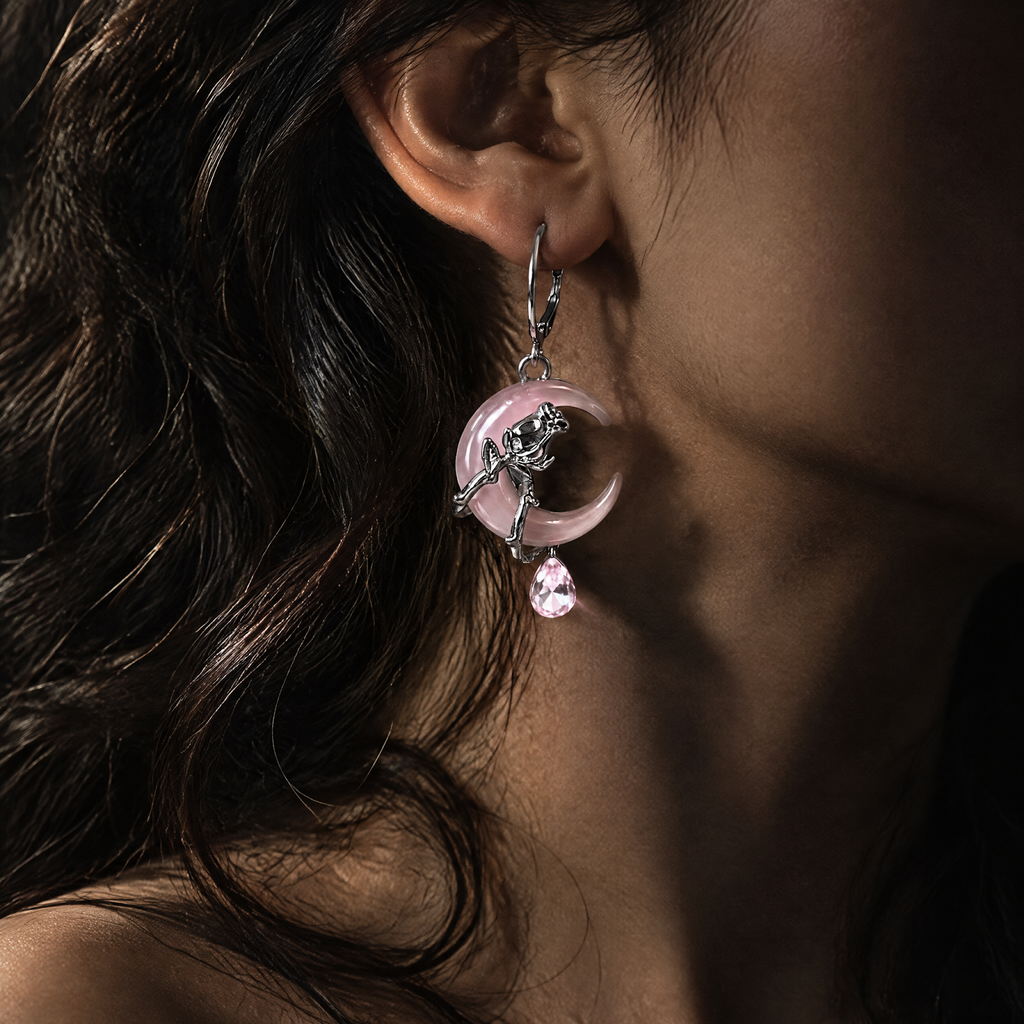 CRESCENT ROSES ear shot