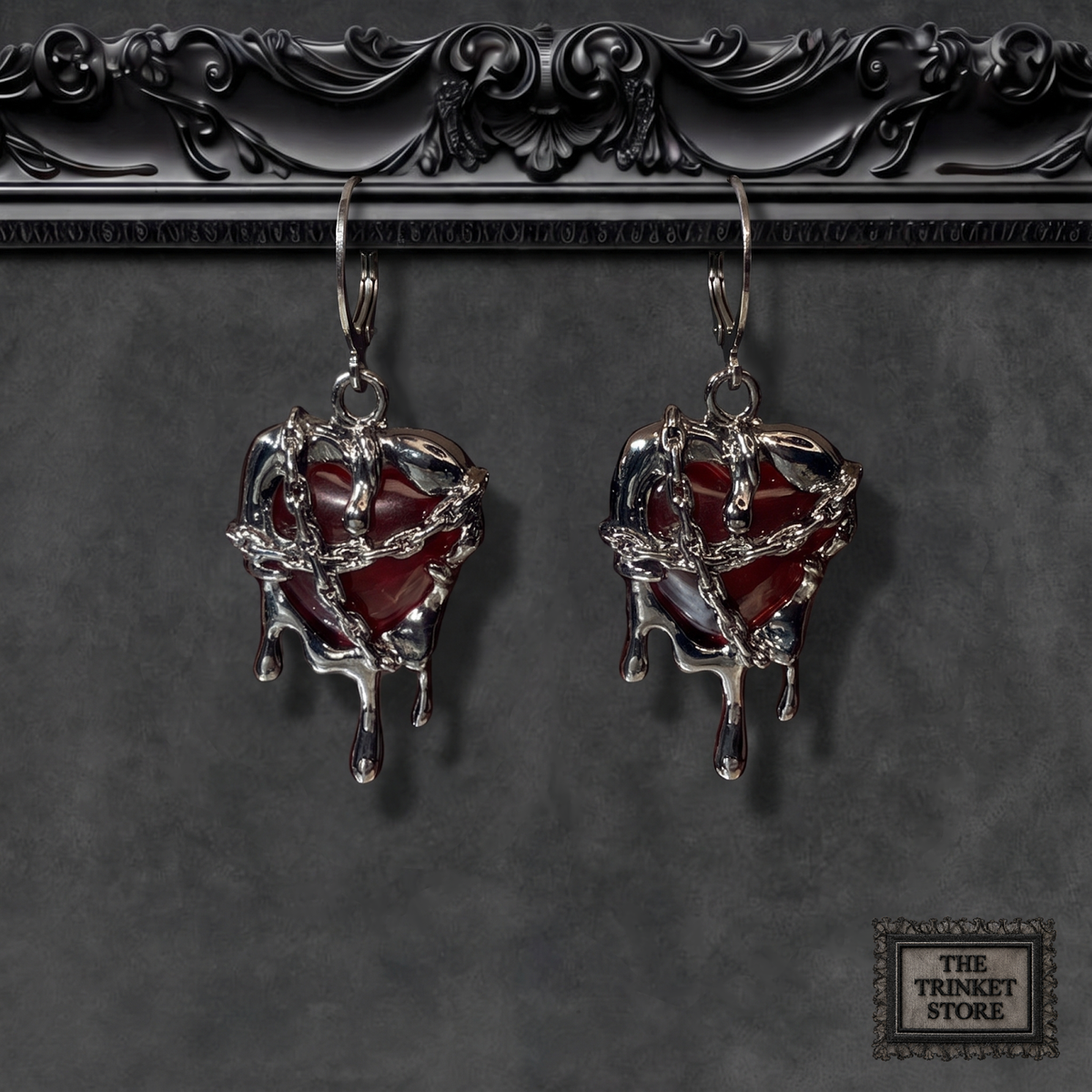 CHAINED MELTING HEARTS Black product shot