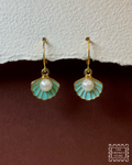 SHELLS WITH PEARLS