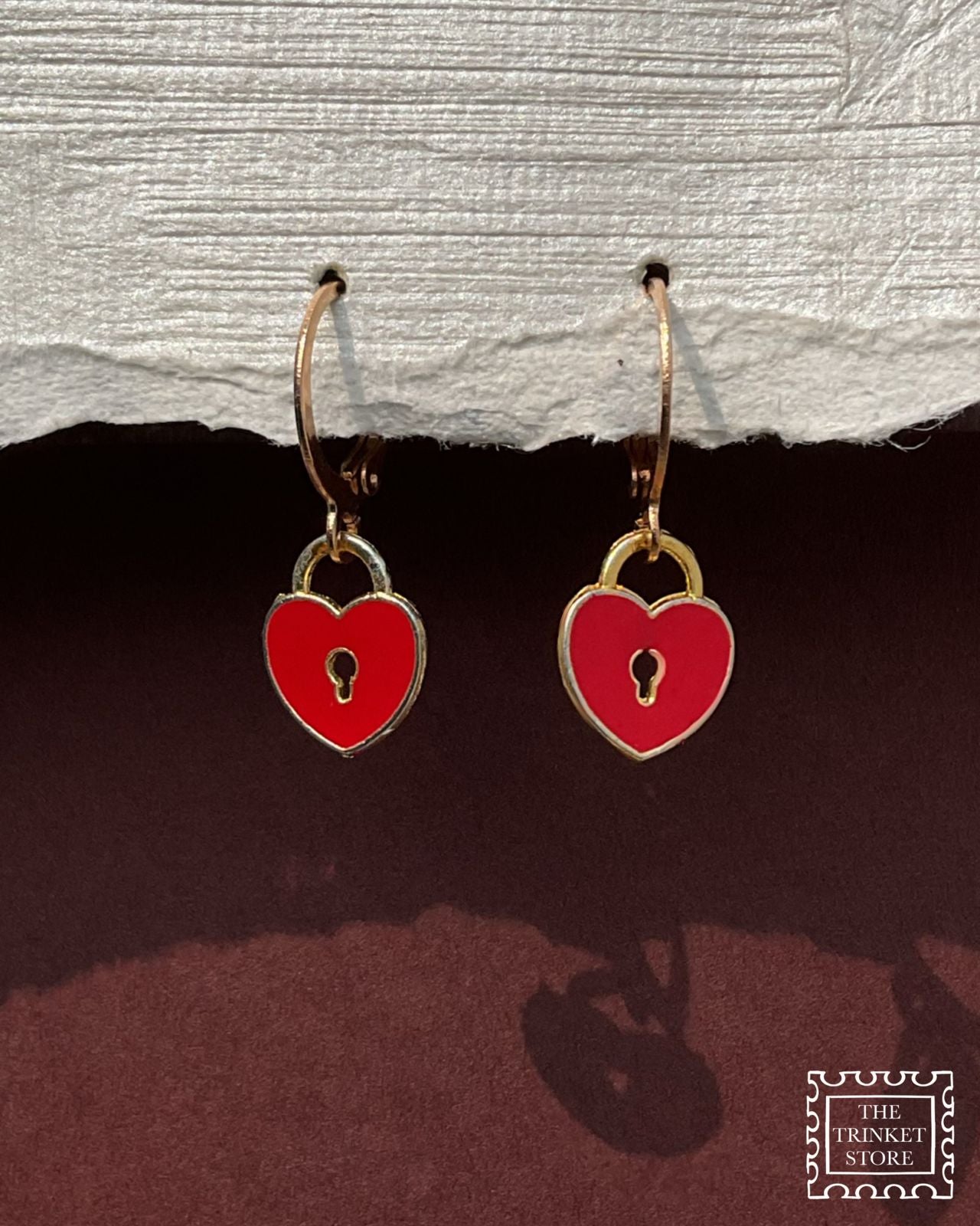 RED HEART LOCKS